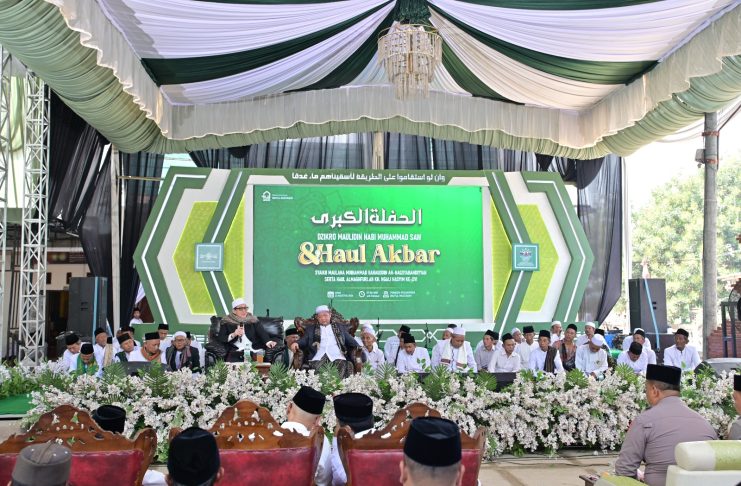 Berkah dan Meriah, Haul Syaikh Maulana Muhammad Bahaudin Annaqsabandy dan Haul ke XVI KH. Ngali Hasyim